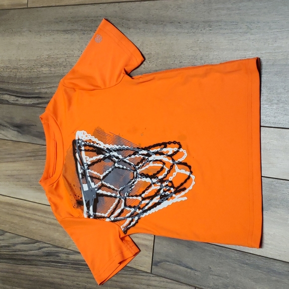 Boys Champion 🏀 basketball themed athletic t shirt - Picture 1 of 8